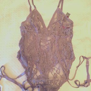 Adore Me Clarisse Unlined bodysuit Small lilac color